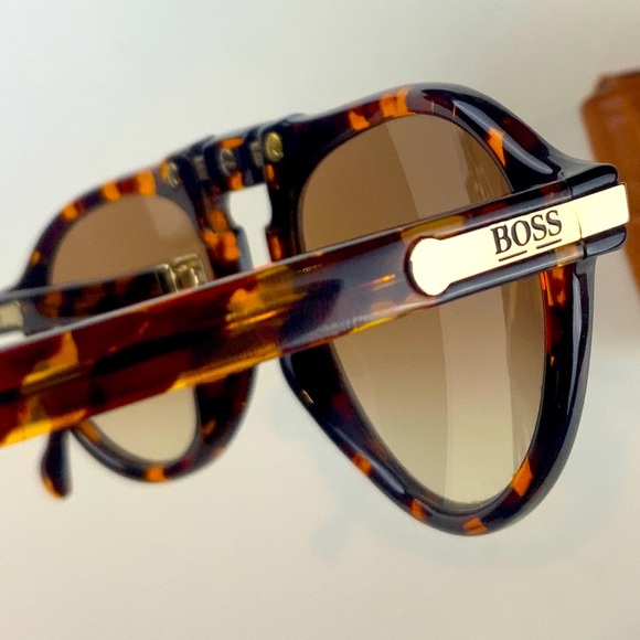 RARE FIND🔥HUGO BOSS BY CARRERA 5153 11 FOLDING  UNISEX SUNGLASSES. - Picture 4 of 16